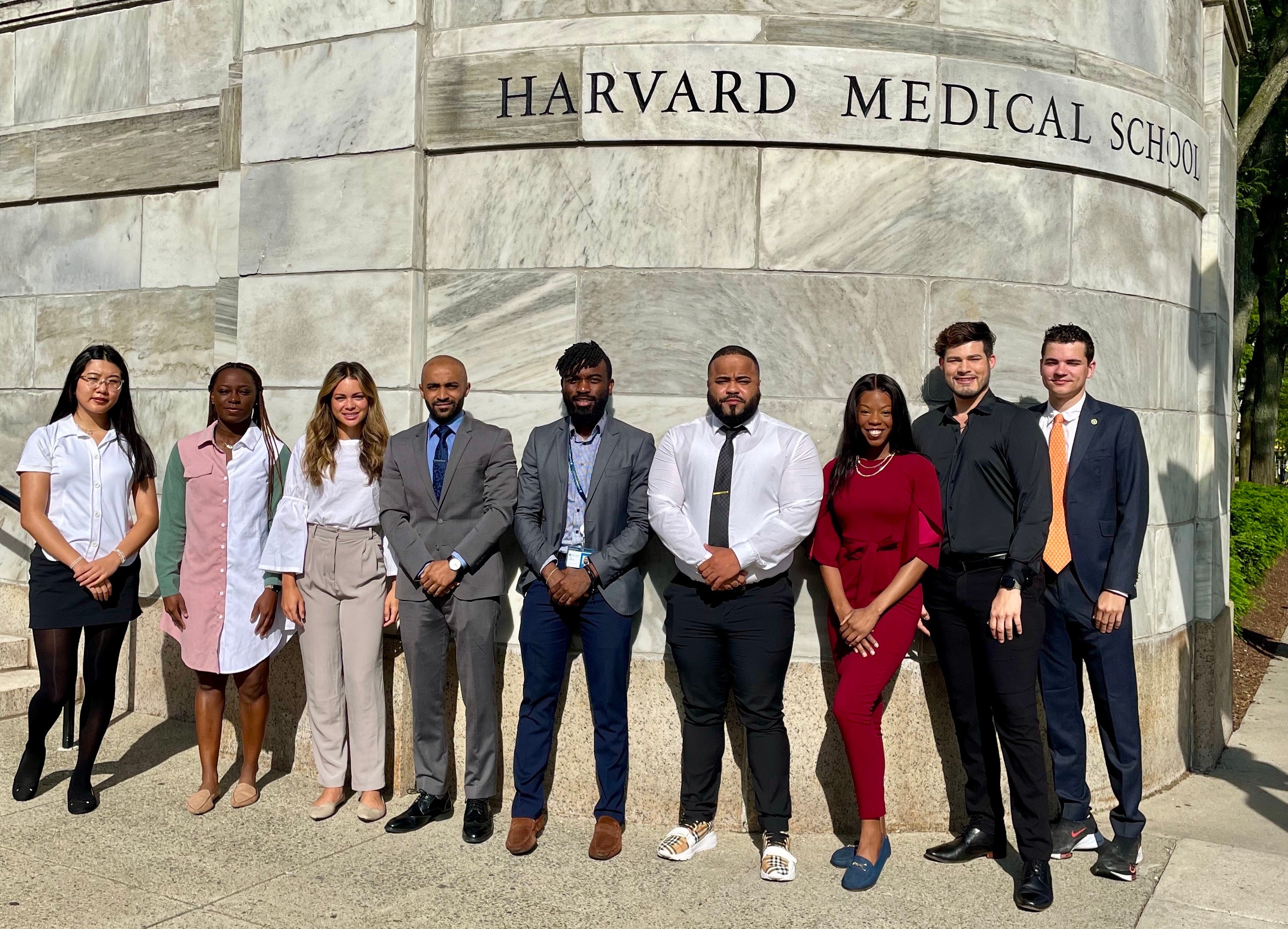 2023 VRIP interns in front of the Harvard Medical School sign.